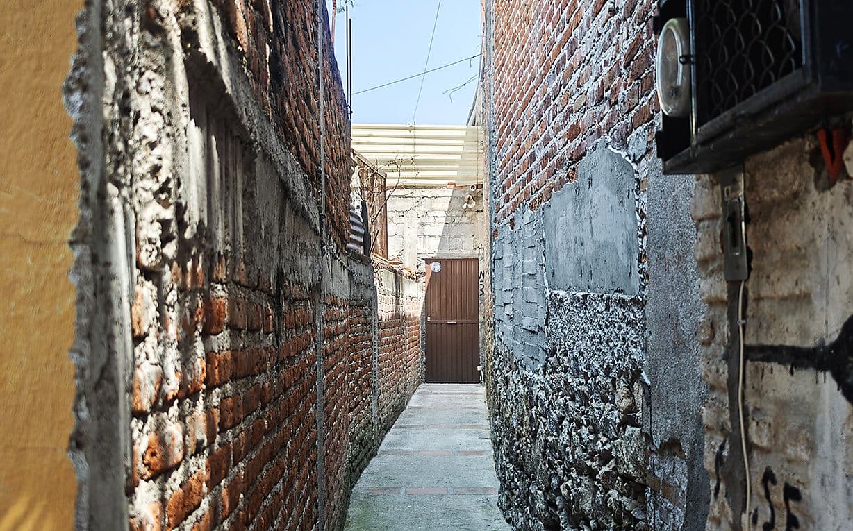 Proyecto Cjon. De Chepito — Centro, San Miguel de Allende — photo 29 — charming rustic alley, authentic character details