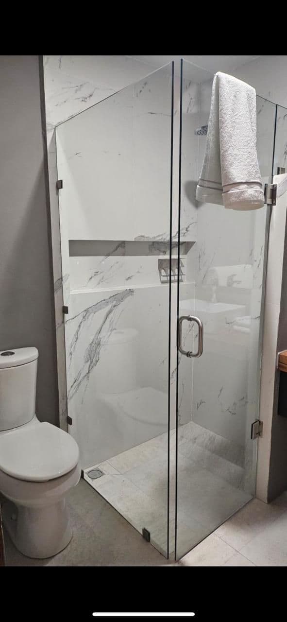 RECREO 15 — Centro, San Miguel de Allende — photo 11 — spa-inspired marble shower enclosure
