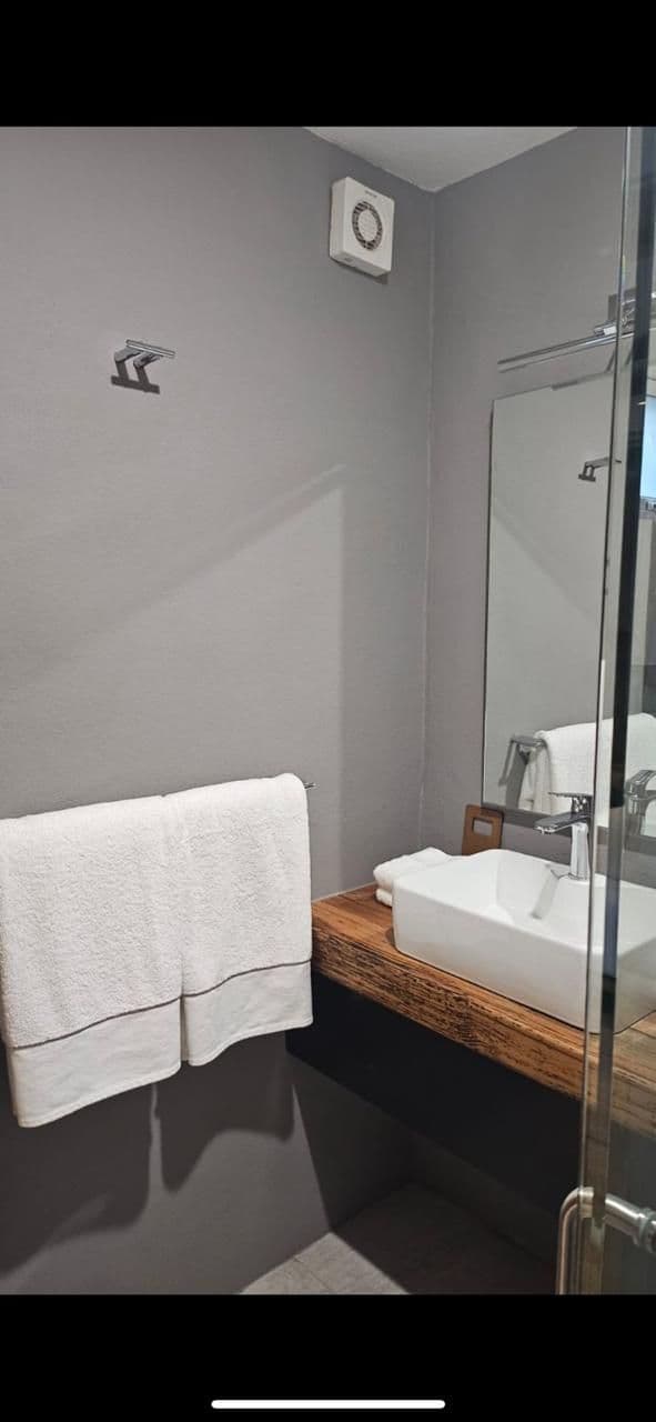 RECREO 15 — Centro, San Miguel de Allende — photo 12 — contemporary spa-inspired bathroom retreat