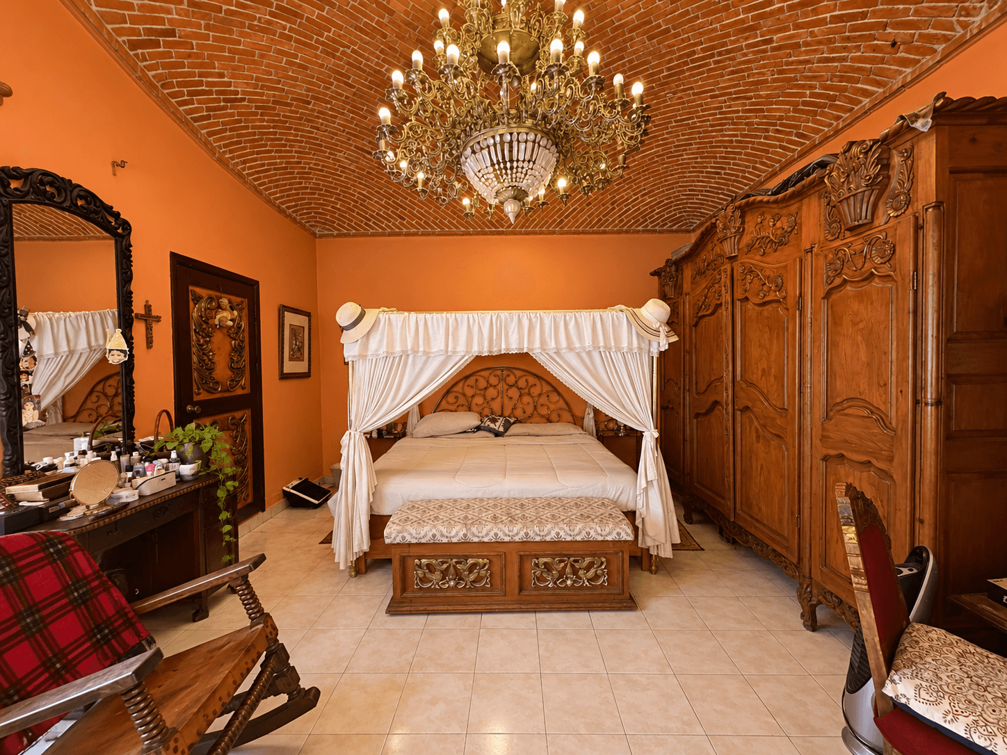 CASA MARIA — Centro, San Miguel de Allende — photo 10 — opulent colonial master suite elegance