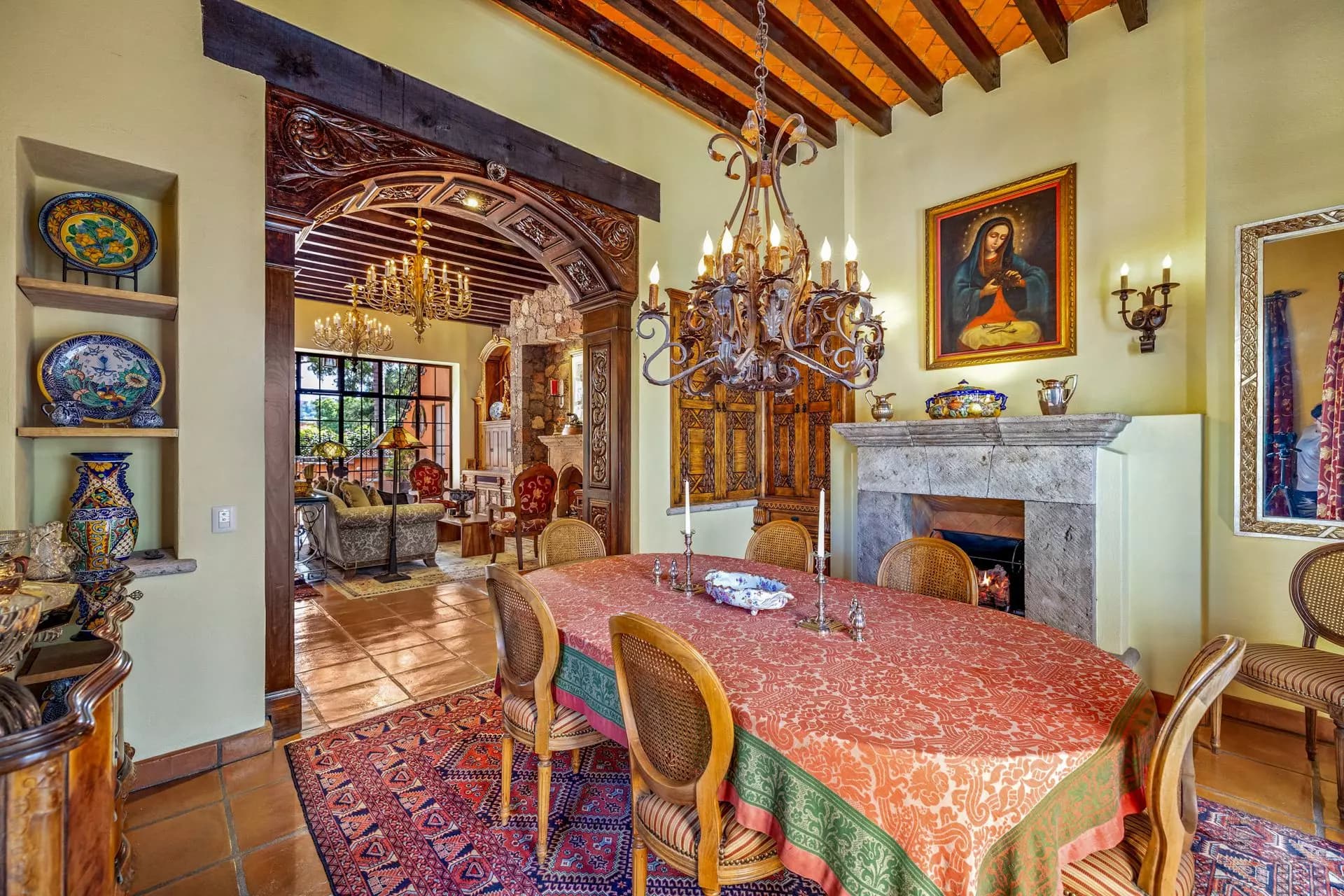 Casa Flora — Guadiana, San Miguel de Allende — photo 9 — elegant colonial dining with authentic charm
