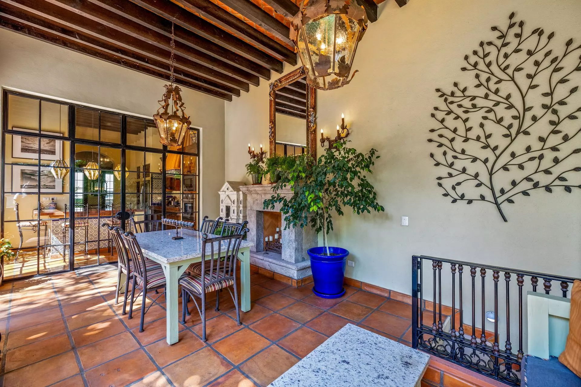 Casa Flora — Guadiana, San Miguel de Allende — photo 13 — sunlit colonial courtyard with rustic charm