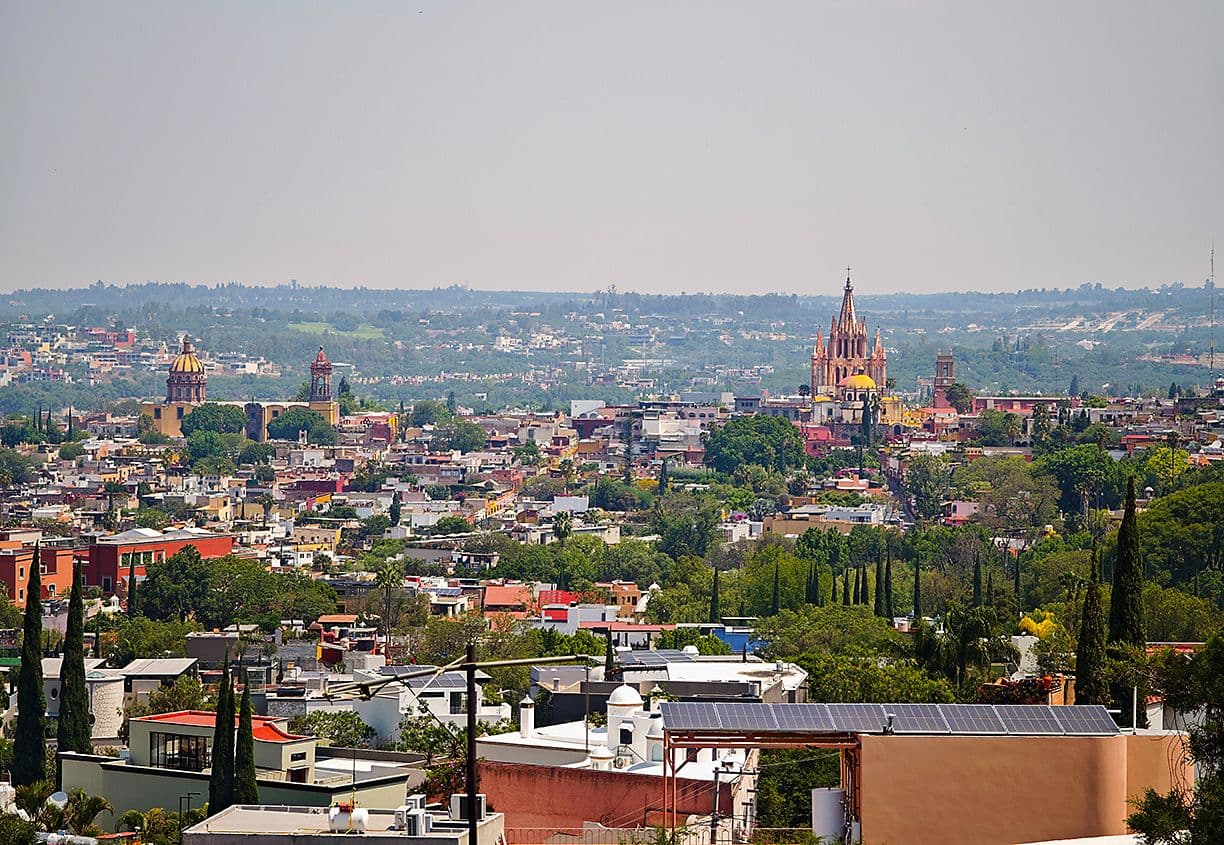 Casa Bella-Vista — Caracol, San Miguel de Allende — photo 9 — panoramic views, iconic colonial spires