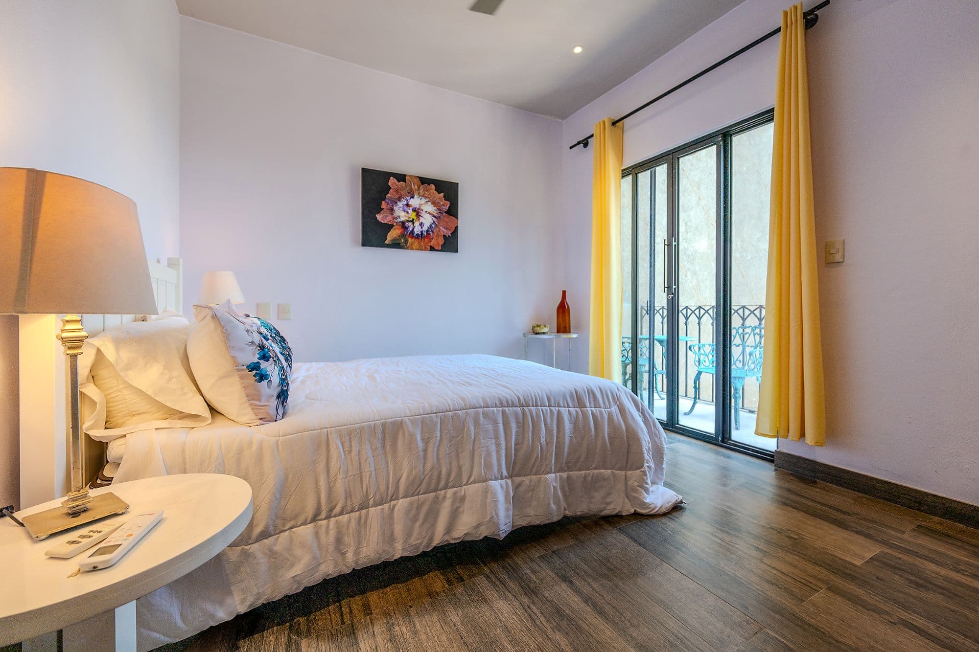 Casa Bella-Vista — Caracol, San Miguel de Allende — photo 11 — serene bedroom with mountain views