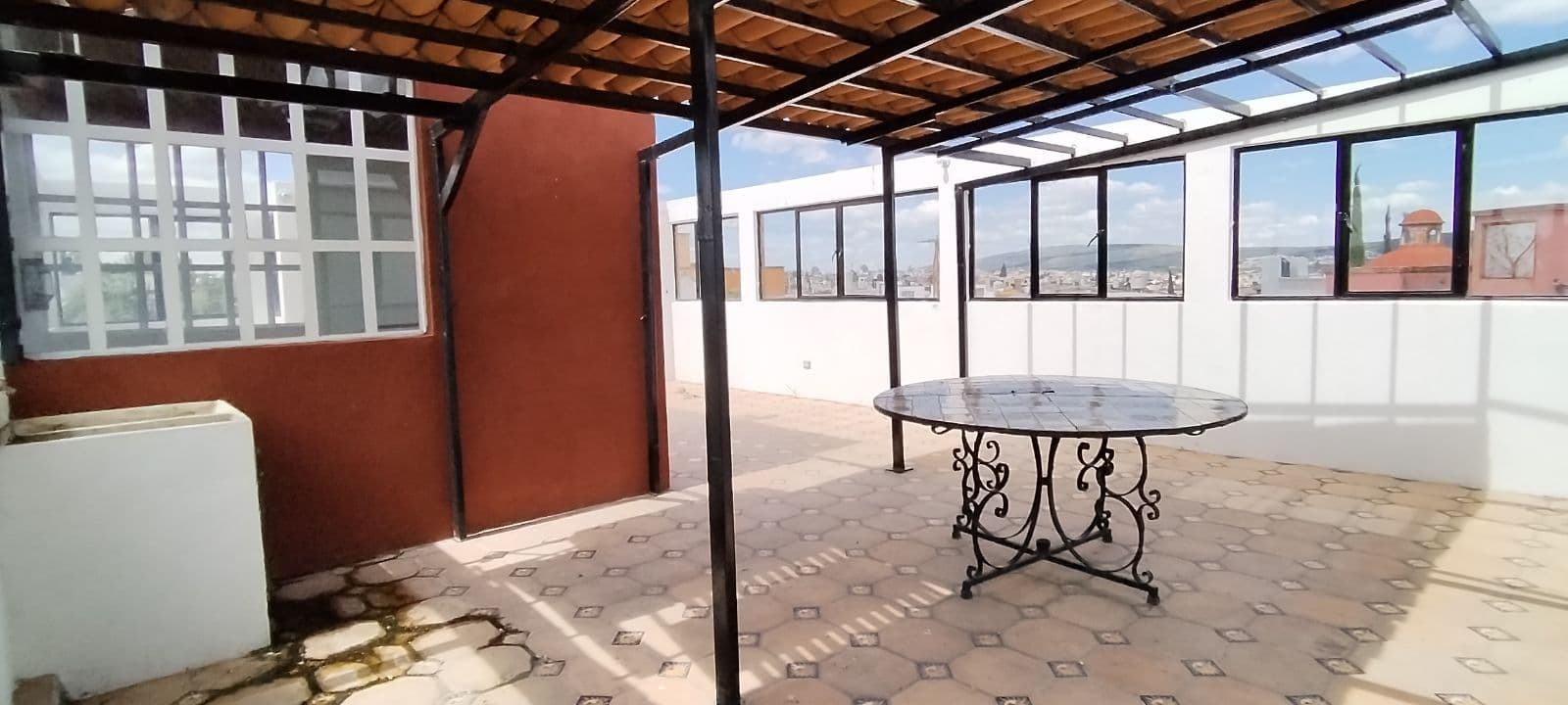Casa Gogorrón Brisas — Las Brisas, San Miguel de Allende — photo 14 — luminous rooftop terrace, panoramic city views