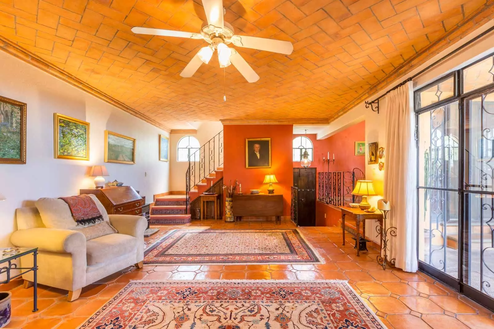 Casa Mirador del Sol — Ojo de Agua, San Miguel de Allende — photo 5 — sunlit colonial living with authentic charm