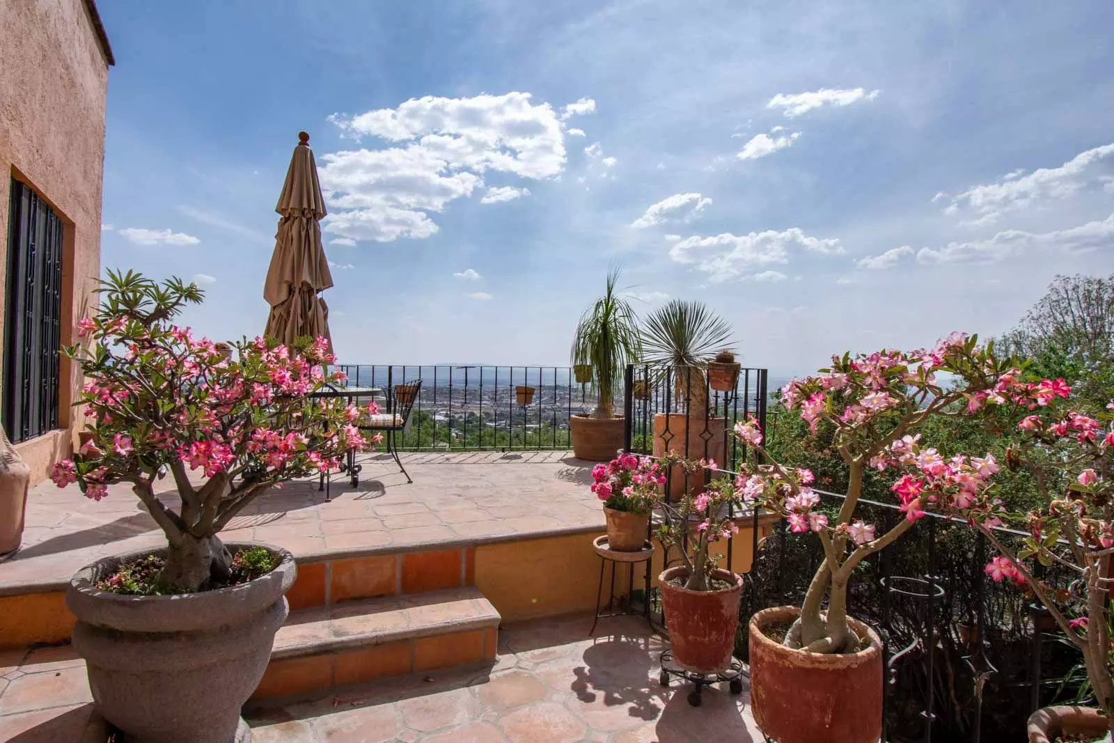 Casa Mirador del Sol — Ojo de Agua, San Miguel de Allende — photo 22 — breathtaking panoramic views, blooming terrace oasis