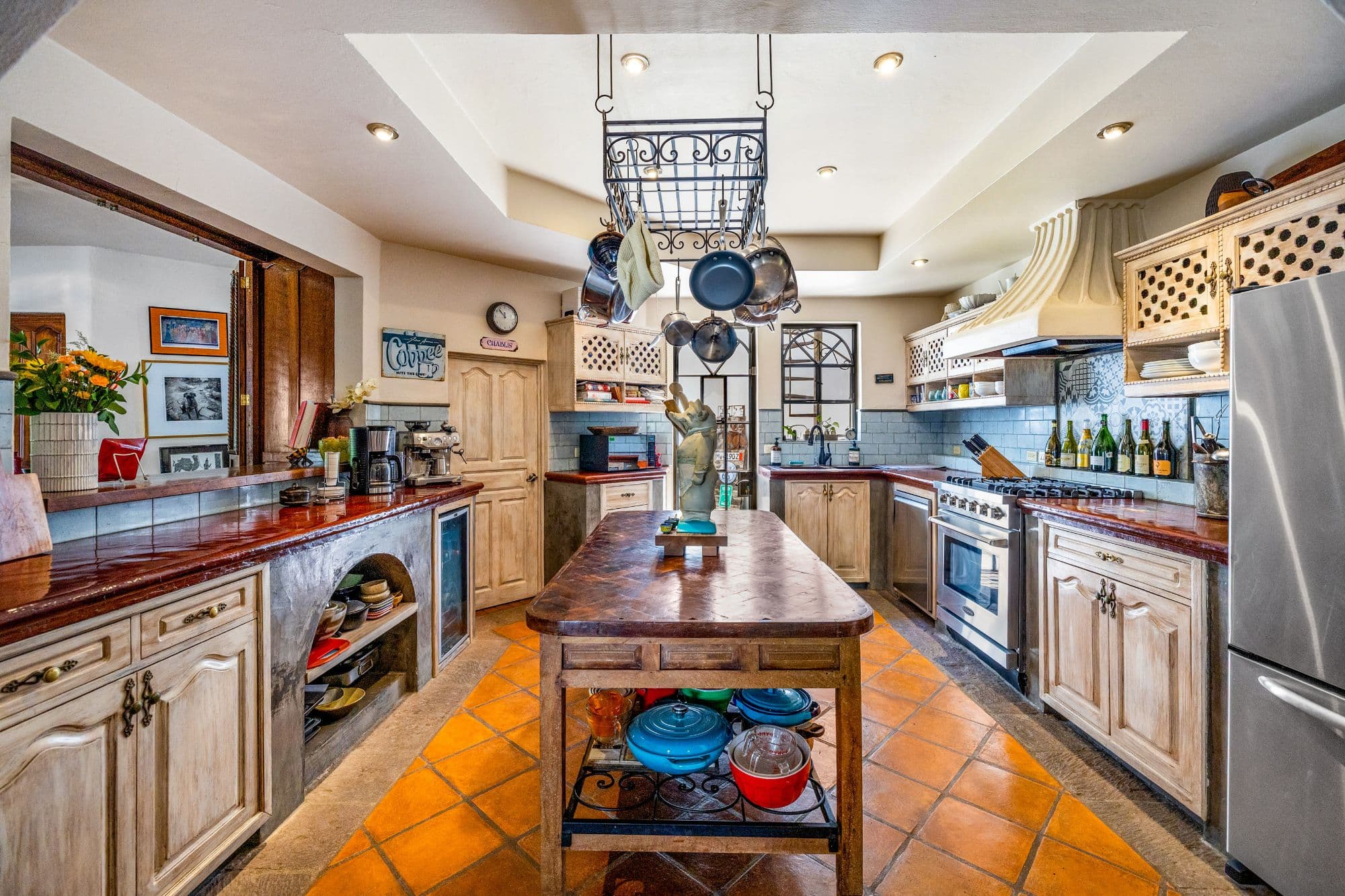 Casa Colonial Eclectica — San Antonio, San Miguel de Allende — photo 9 — artisanal kitchen, warmly inviting spaces