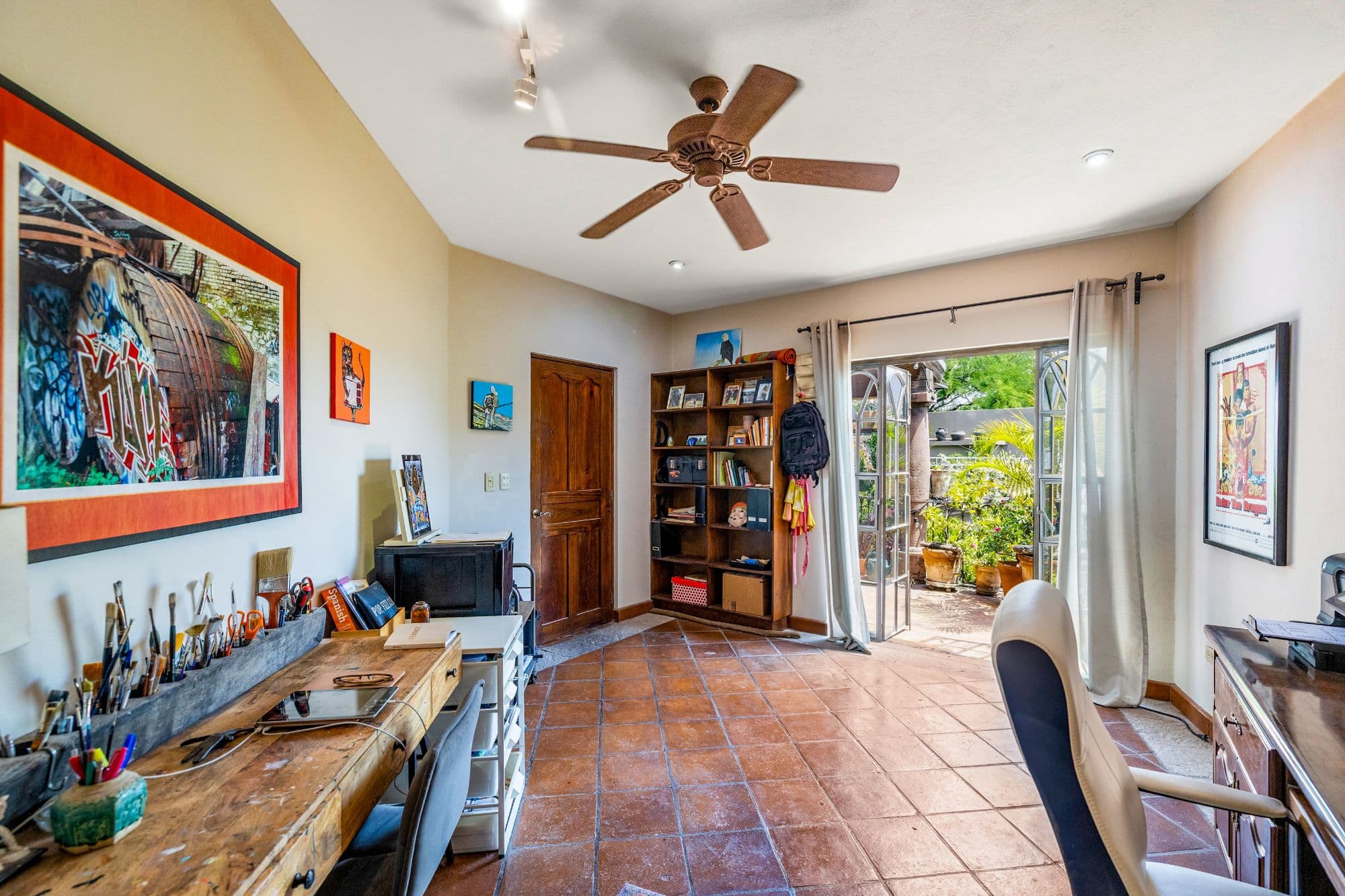 Casa Colonial Eclectica — San Antonio, San Miguel de Allende — photo 16 — creative studio with garden views