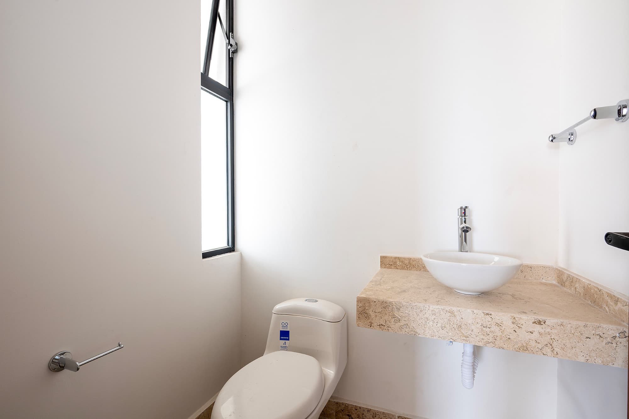 Rinconada Del Pedregal / Modelo A — La Lejona, San Miguel de Allende — photo 8 — serene spa-inspired bathroom oasis