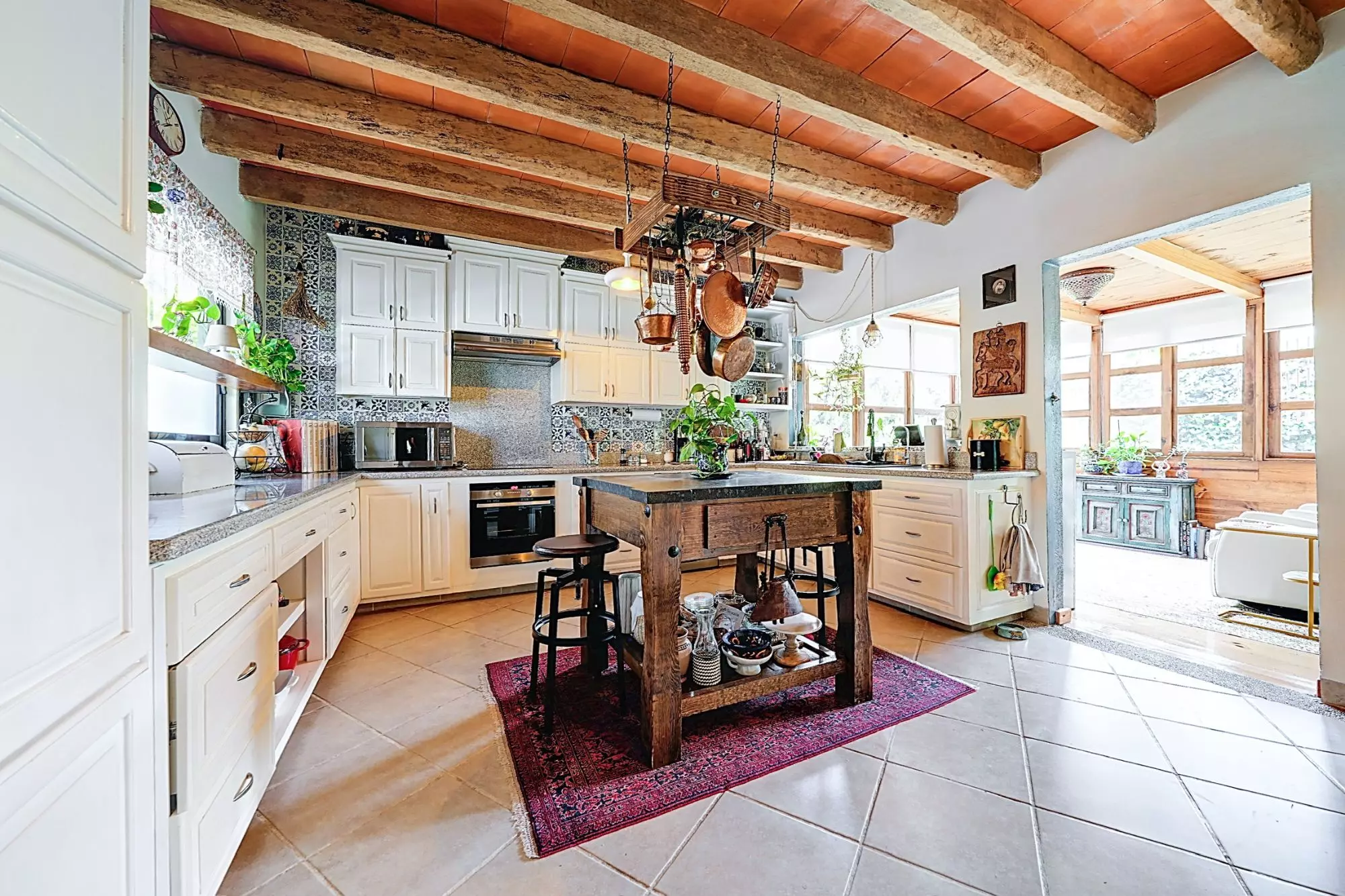 Casa Wabi Sabi en Rancho Labradores — Los Labradores, San Miguel de Allende — photo 7 — rustic-chic kitchen with soaring beams