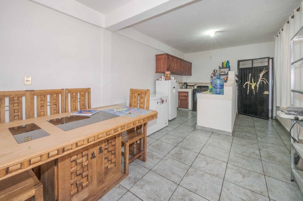 Nine-unit apartment building with varied layouts—ideal for investment. — Lindavista, San Miguel de Allende — photo 7