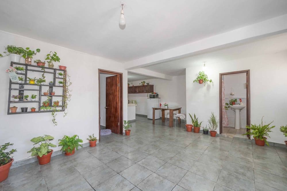 Nine-unit apartment building with varied layouts—ideal for investment. — Lindavista, San Miguel de Allende — photo 14