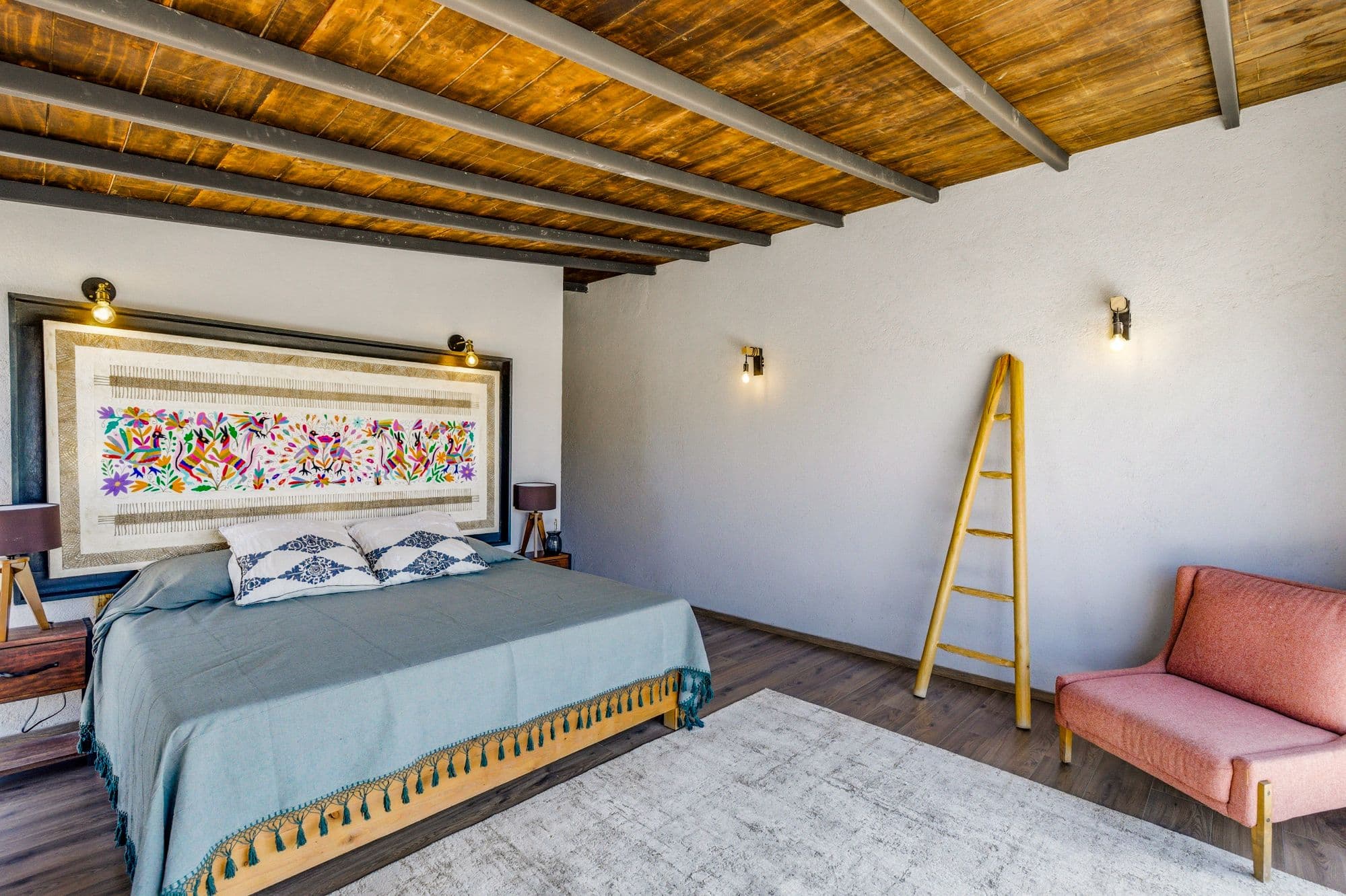 Casa Pavo Real — Sosnabar, San Miguel de Allende — photo 14 — rustic elegance meets modern artistry