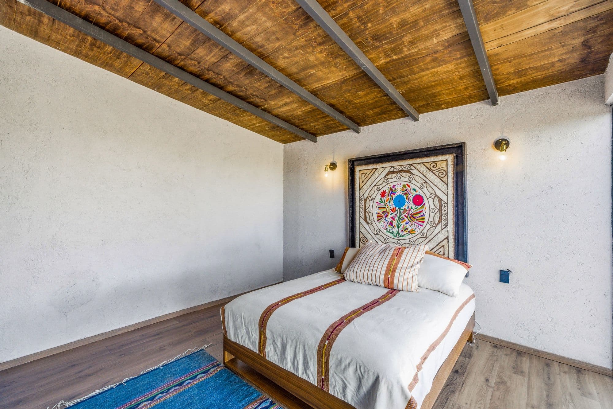 Casa Pavo Real — Sosnabar, San Miguel de Allende — photo 11 — rustic charm meets authentic elegance