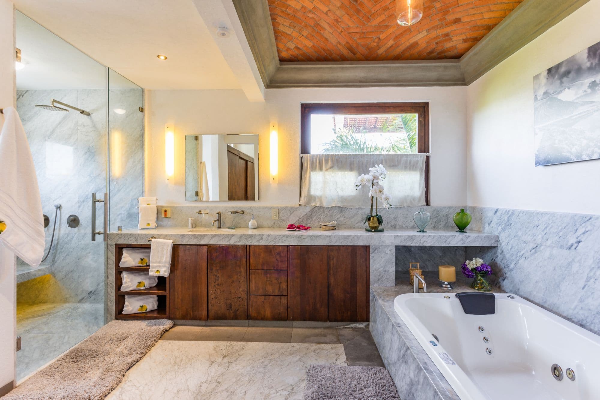 Casa de los Limones — San Antonio, San Miguel de Allende — photo 23 — spa-inspired master bath sanctuary