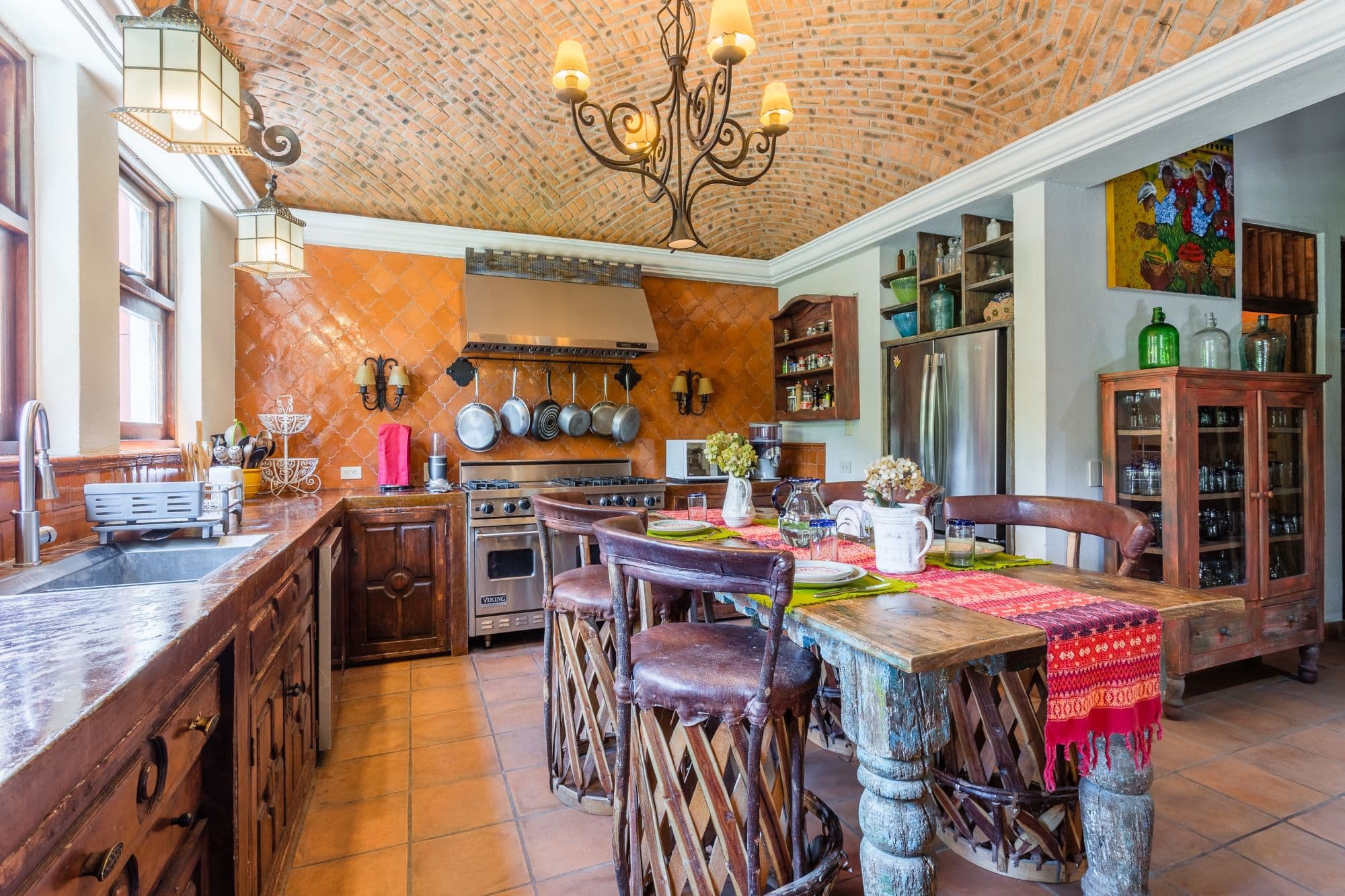 Casa de los Limones — San Antonio, San Miguel de Allende — photo 8 — rustic elegance meets culinary artistry