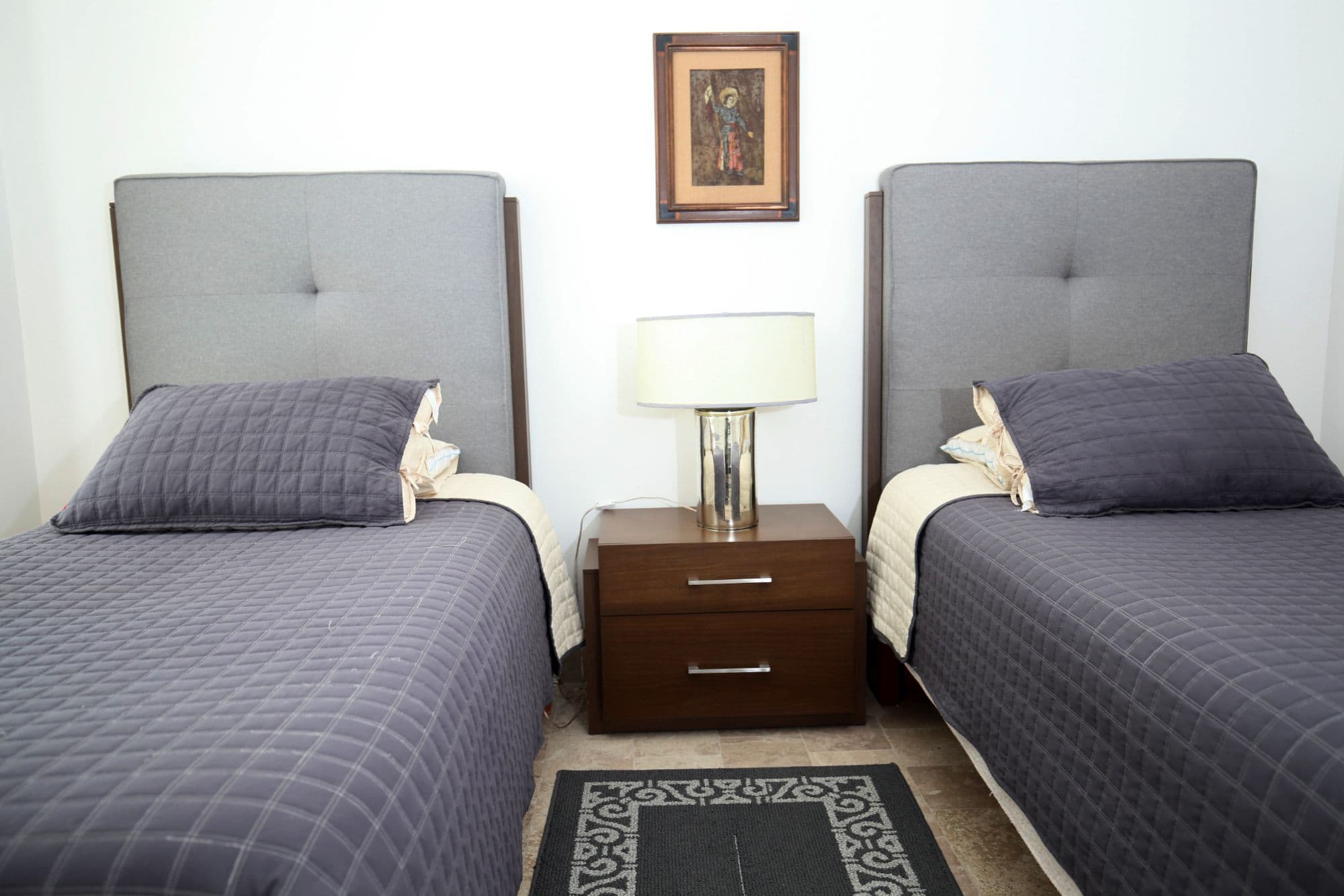 Casa Angeles Residencial La Luminaria — Atascadero (Arcos de San Miguel), San Miguel de Allende — photo 23 — serene guest quarters, elegant twin beds
