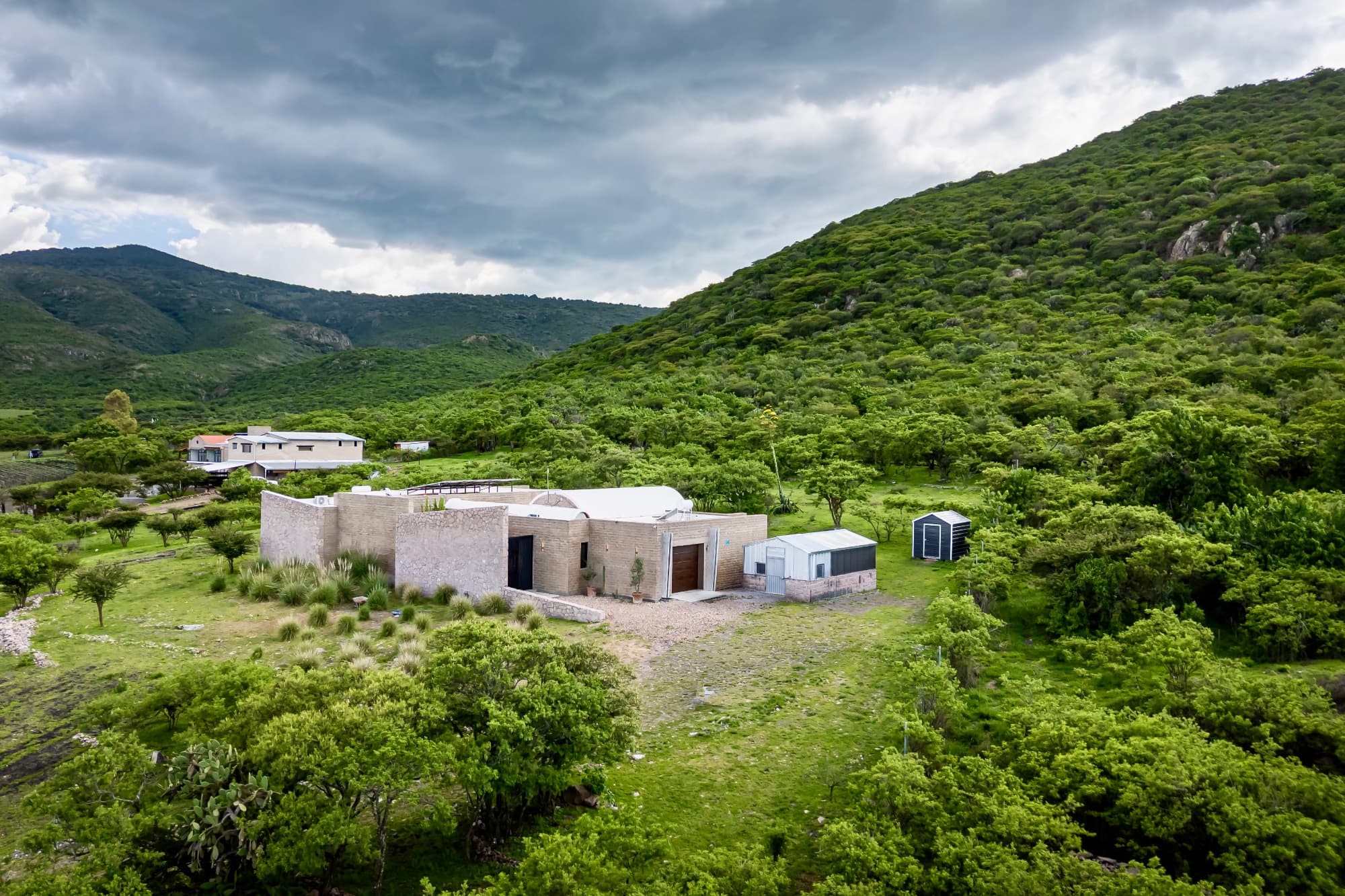 Santuario Tierra Viva — Sosnabar, San Miguel de Allende — photo 14 — contemporary hacienda, verdant valley views