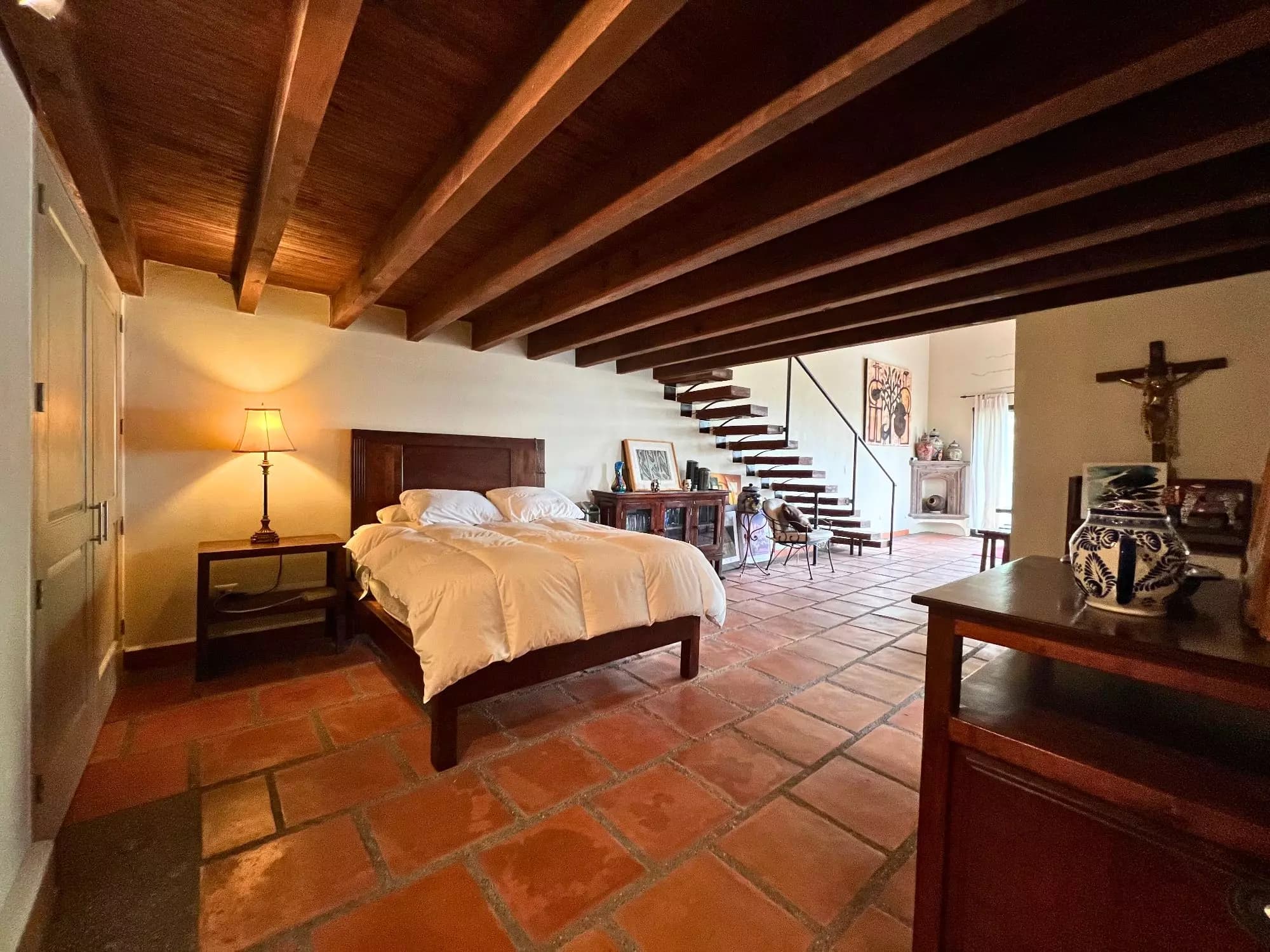 Colonial Charm - Los Labradores Community — Los Labradores, San Miguel de Allende — photo 23 — soaring beamed ceilings, warm terracotta elegance