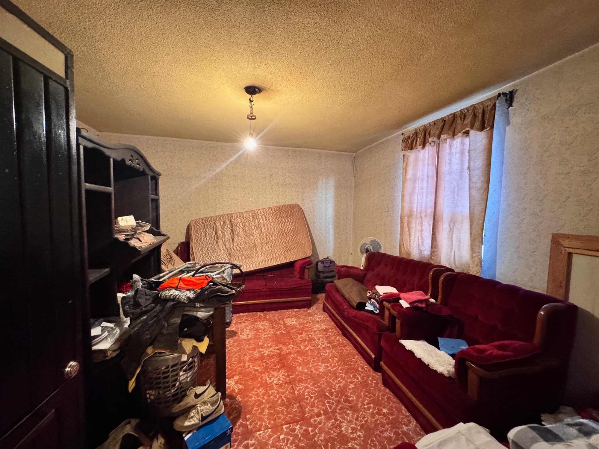 Casa Tatanacho - FIXER UPPER — Guadalupe, San Miguel de Allende — photo 10 — spacious living area with potential