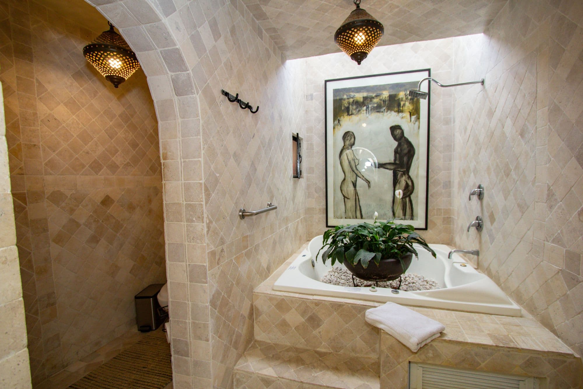 Condo Sto. Domingo — Centro, San Miguel de Allende — photo 9 — spa-inspired soaking sanctuary with moroccan elegance