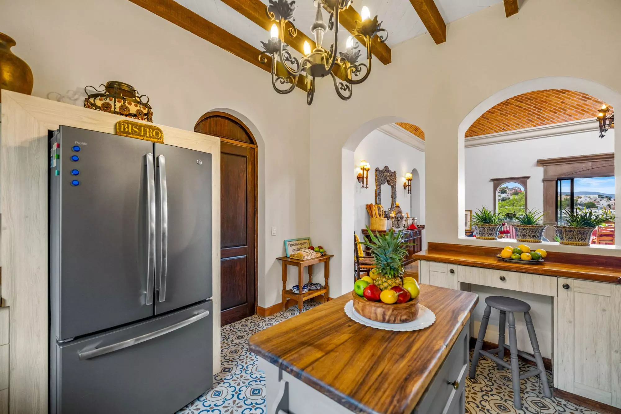 Casa Noche Mágica — El Obraje, San Miguel de Allende — photo 14 — authentic colonial kitchen with panoramic views