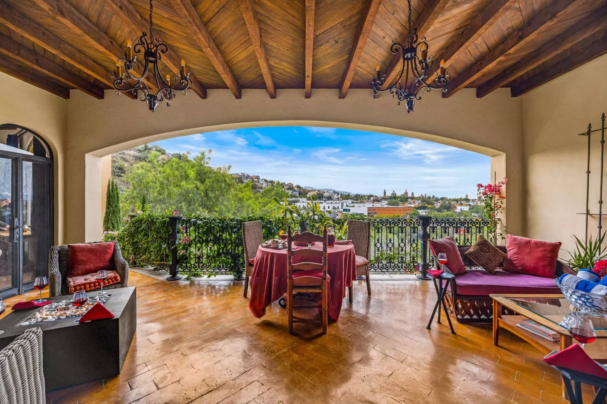 Casa Noche Mágica — El Obraje, San Miguel de Allende — photo 23 — panoramic hilltop entertaining terrace