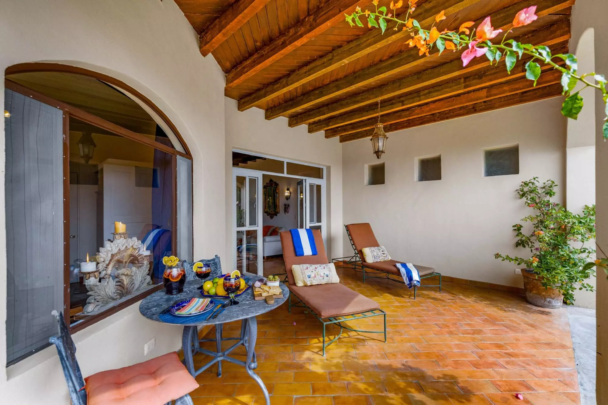 Casa Noche Mágica — El Obraje, San Miguel de Allende — photo 24 — enchanting covered terrace, rustic wooden beams