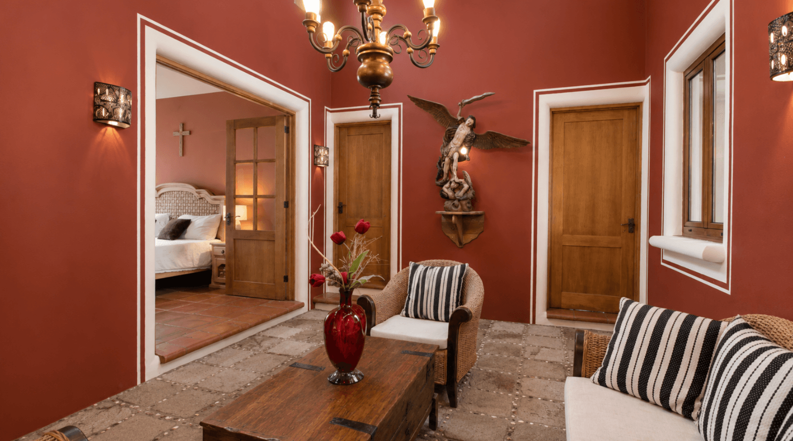 Casa Encantada — Sosnabar, San Miguel de Allende — photo 6 — sophisticated suite with terracotta elegance
