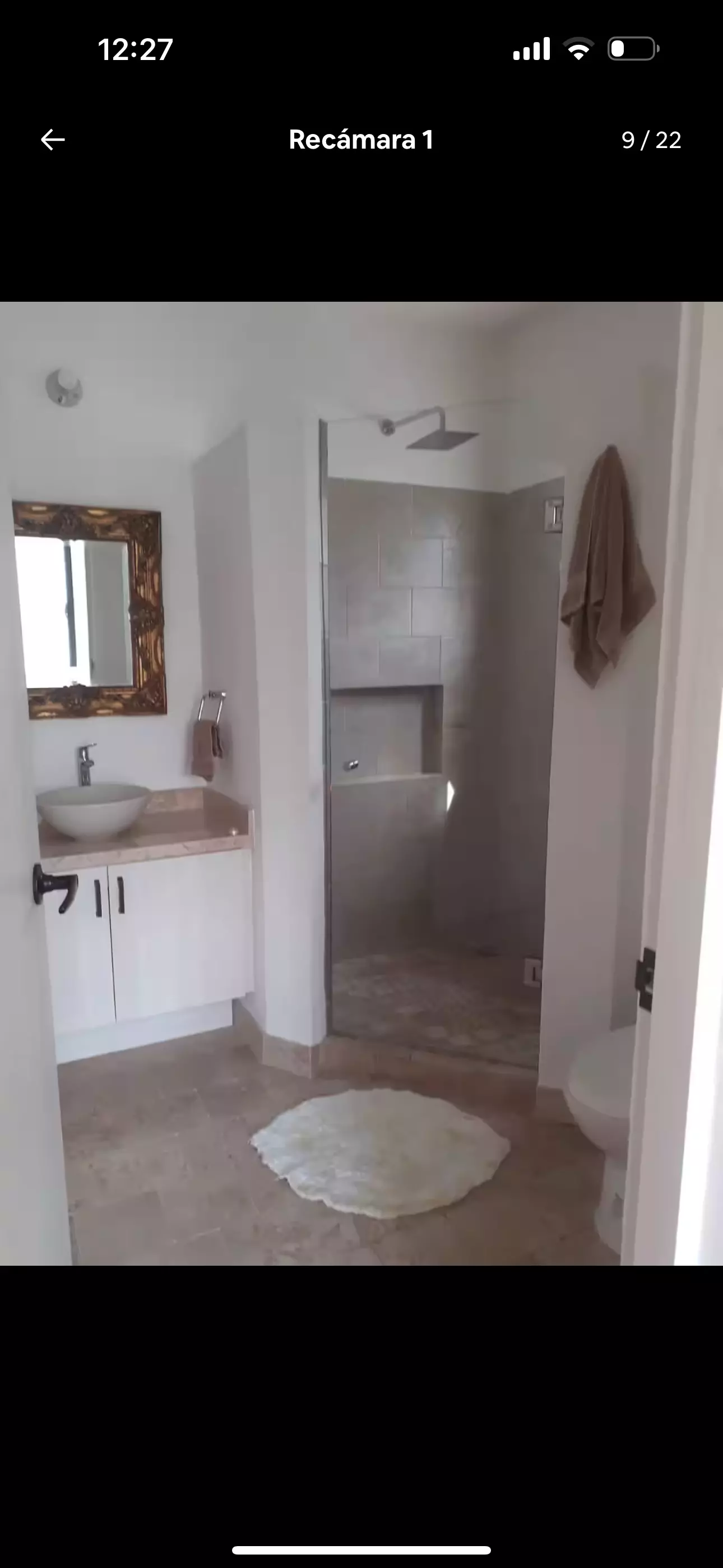 Luminaria Aprtment — El Paraiso, San Miguel de Allende — photo 8 — spa-inspired ensuite with contemporary fixtures