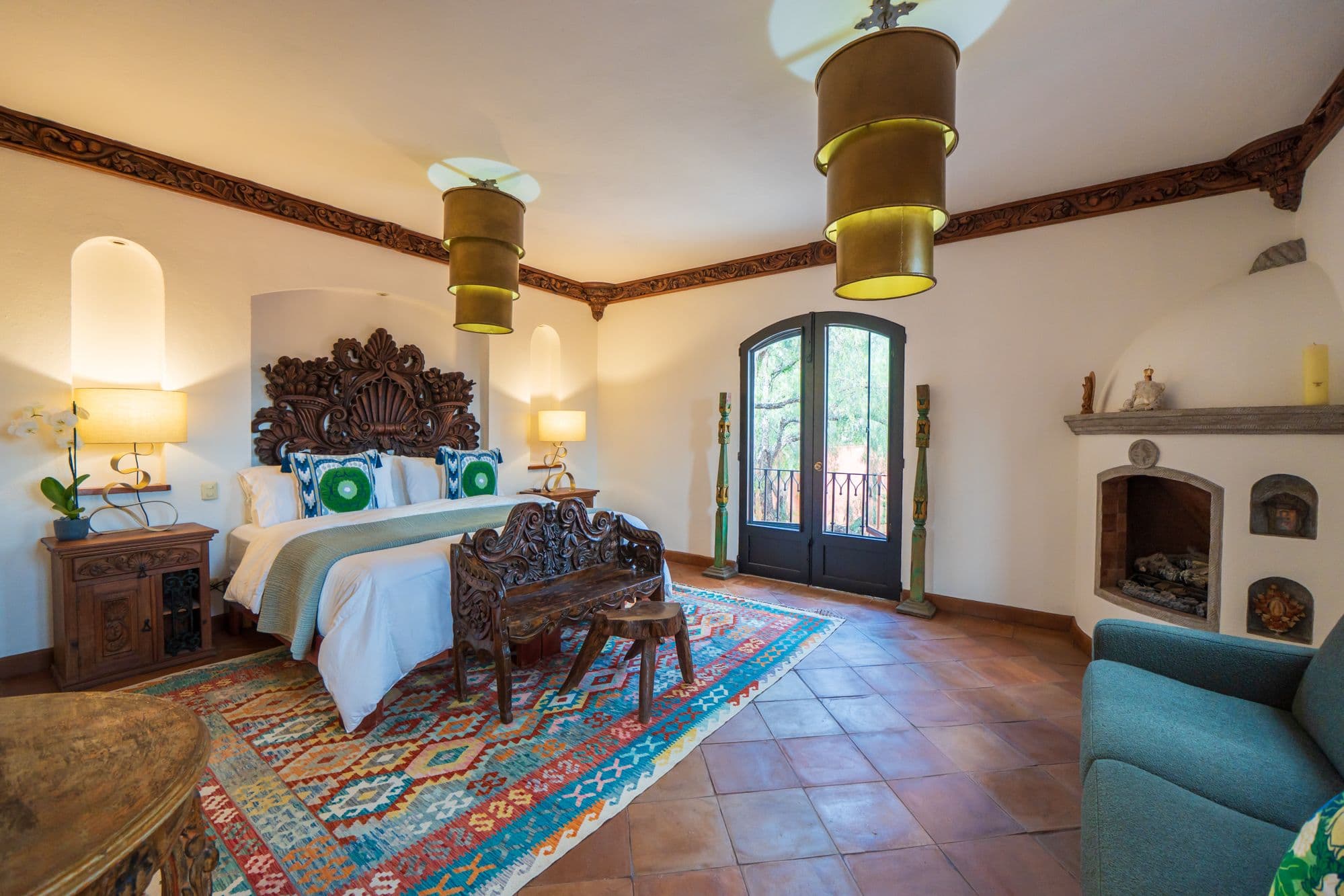 Casa Paraiso — Centro, San Miguel de Allende — photo 17 — luminous master suite, artisan architectural details