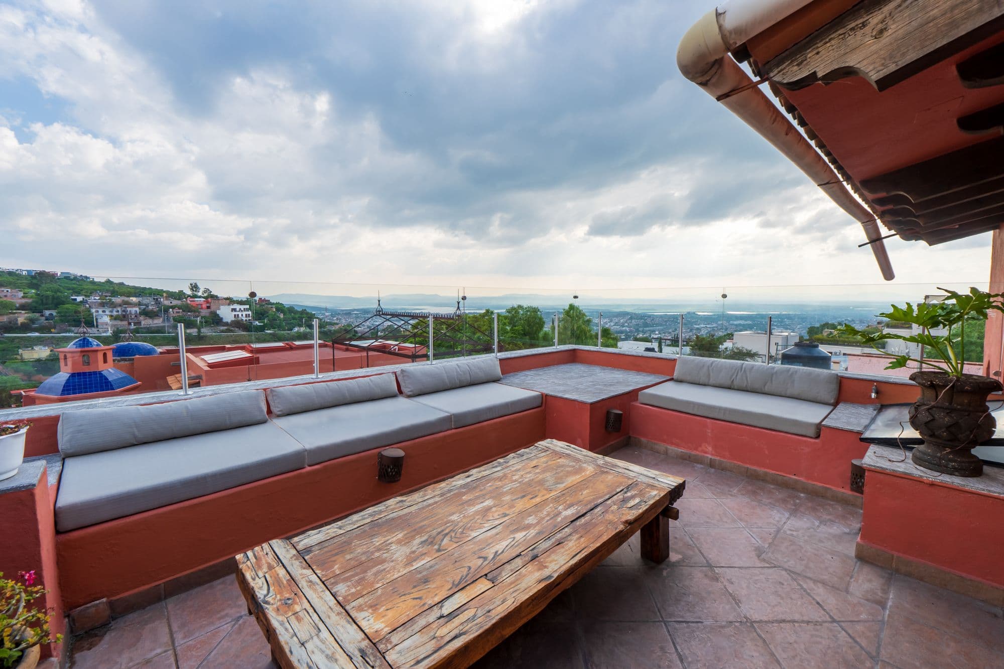 Casa Paraiso — Centro, San Miguel de Allende — photo 26 — panoramic rooftop terrace, breathtaking valley vistas