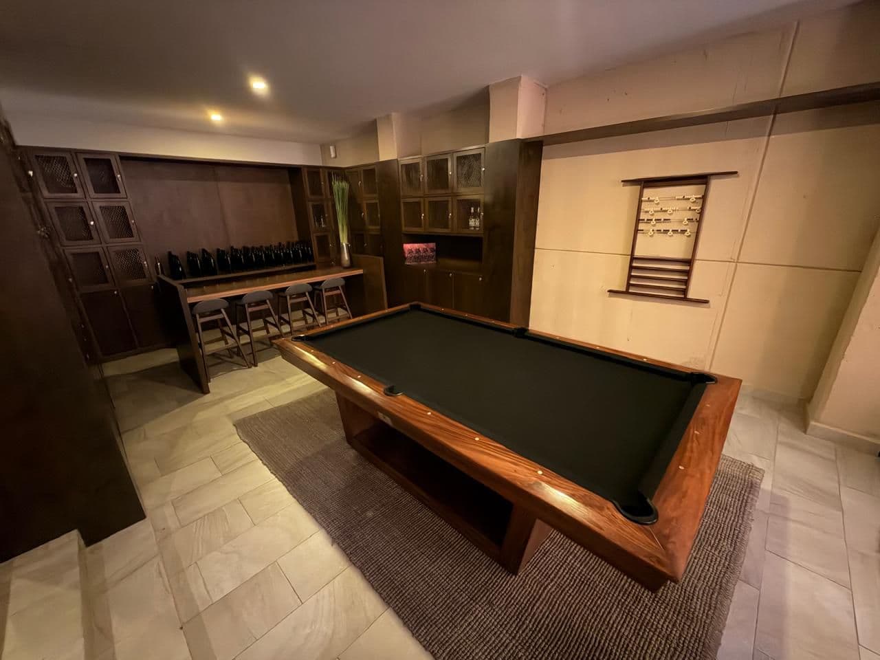 CALZADA DE LA ESTACIÓN 90 1305 — Centro, San Miguel de Allende — photo 10 — sophisticated entertainment lounge with billards