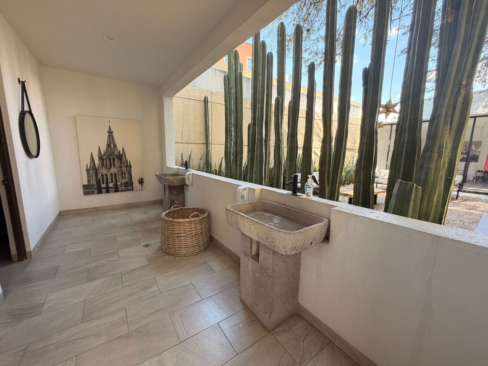 CALZADA DE LA ESTACIÓN 90 1305 — Centro, San Miguel de Allende — photo 22 — sun-drenched bathroom with sonoran desert views