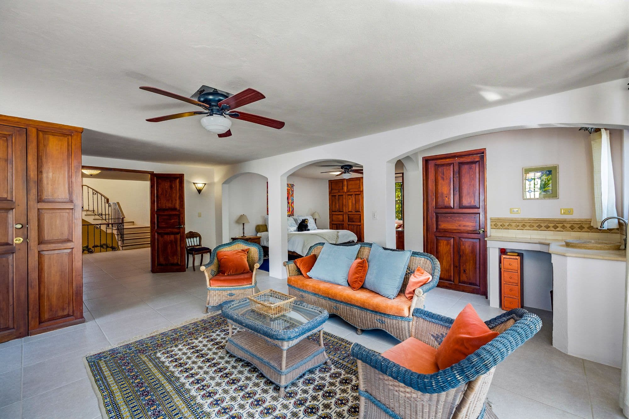 Casa Grande — Guadiana, San Miguel de Allende — photo 10 — spacious living area, colonial architecture elegance