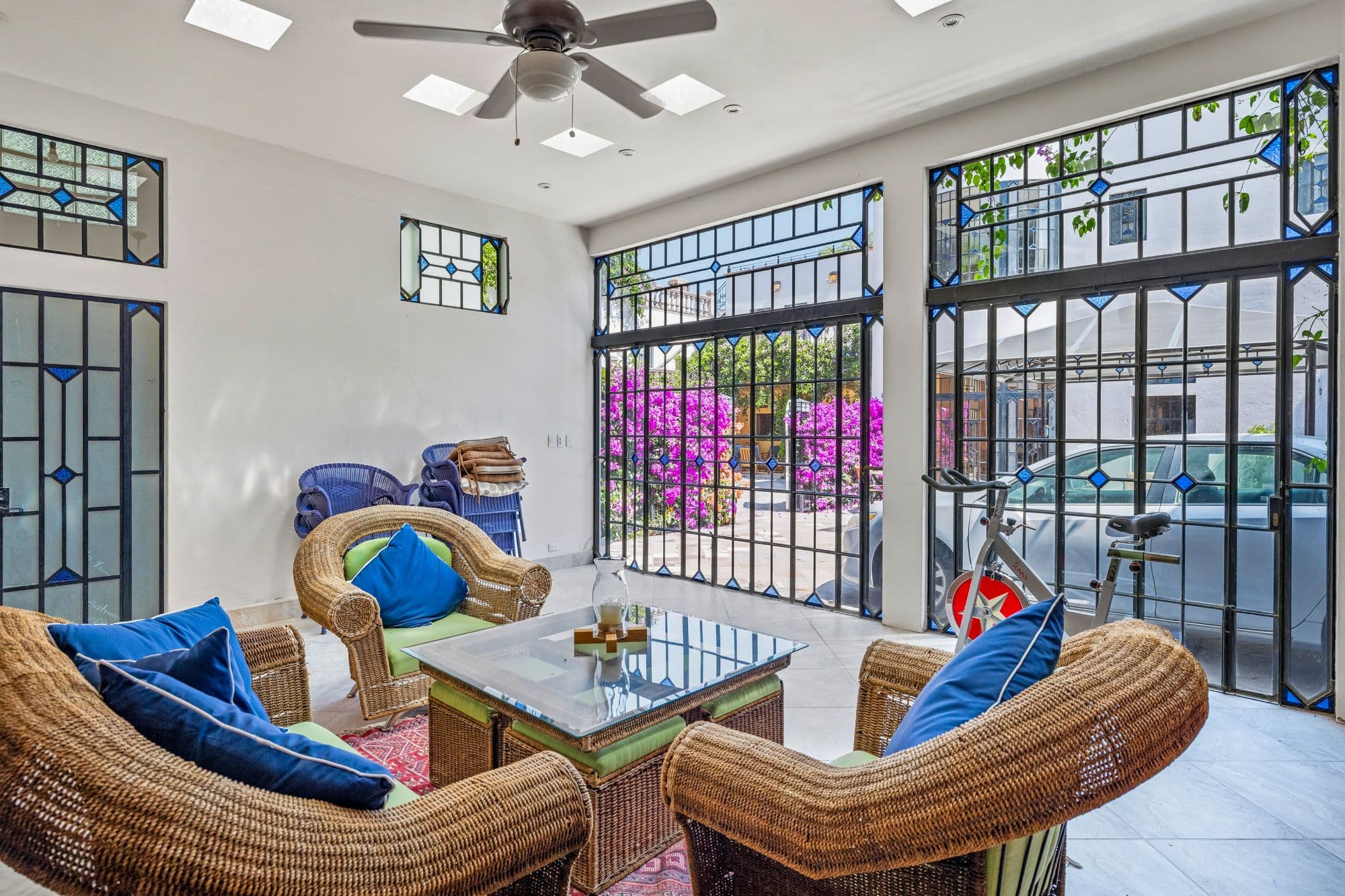 Casa Grande — Guadiana, San Miguel de Allende — photo 15 — luminous rooftop terrace with vibrant vistas