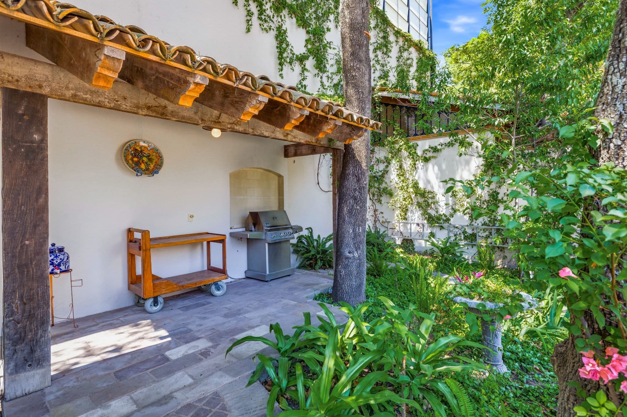 Casa Grande — Guadiana, San Miguel de Allende — photo 19 — rustic outdoor kitchen, lush garden sanctuary