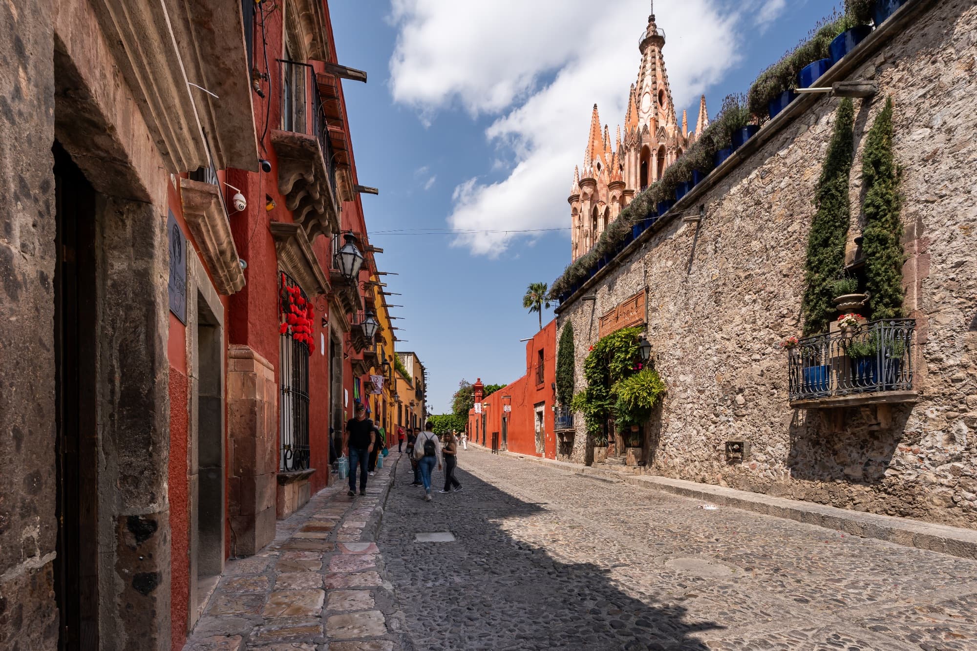 La Posadita — Centro, San Miguel de Allende — photo 4 — charming colonial street, iconic spire views