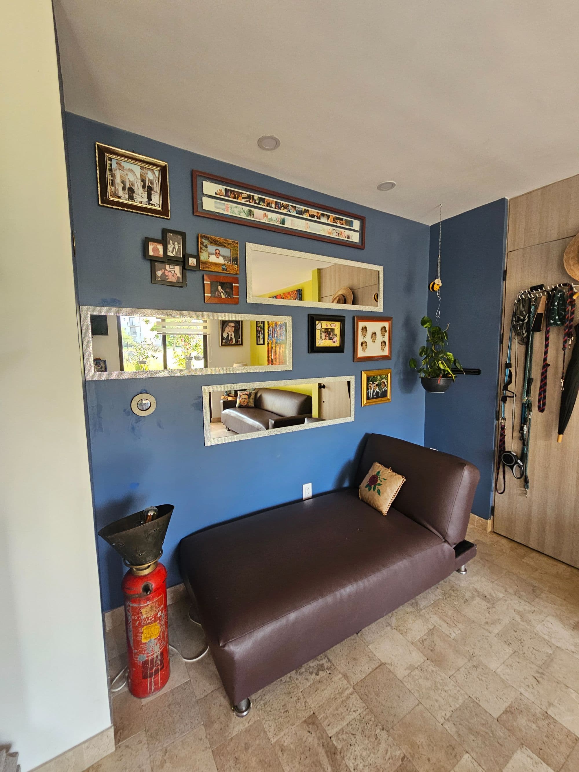 Condo Colores en Luminaria — La Luminaria, San Miguel de Allende — photo 16 — vibrant creative studio sanctuary space