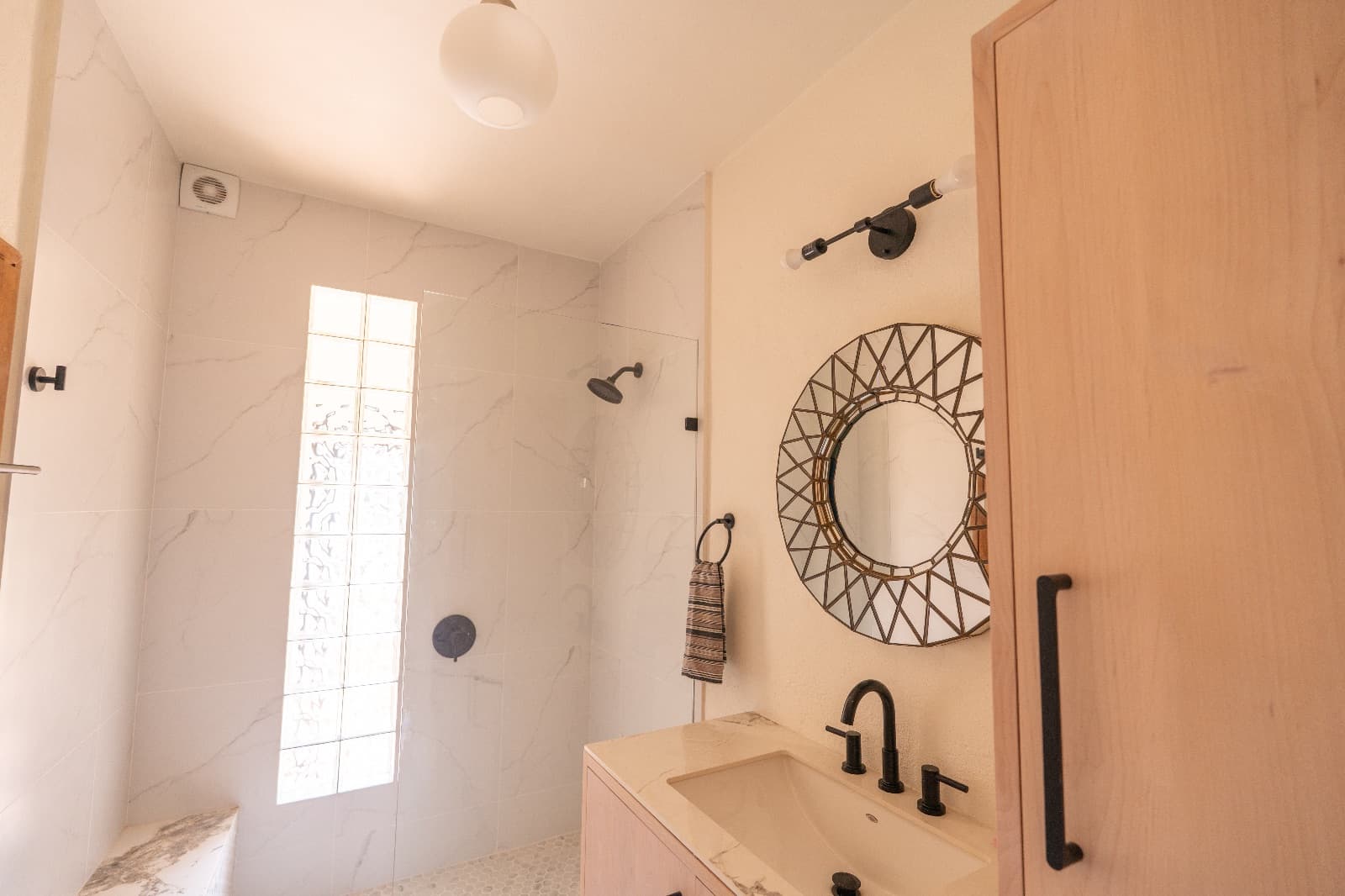 Condo del Sol — Guadalupe, San Miguel de Allende — photo 15 — spa-inspired ensuite with natural light