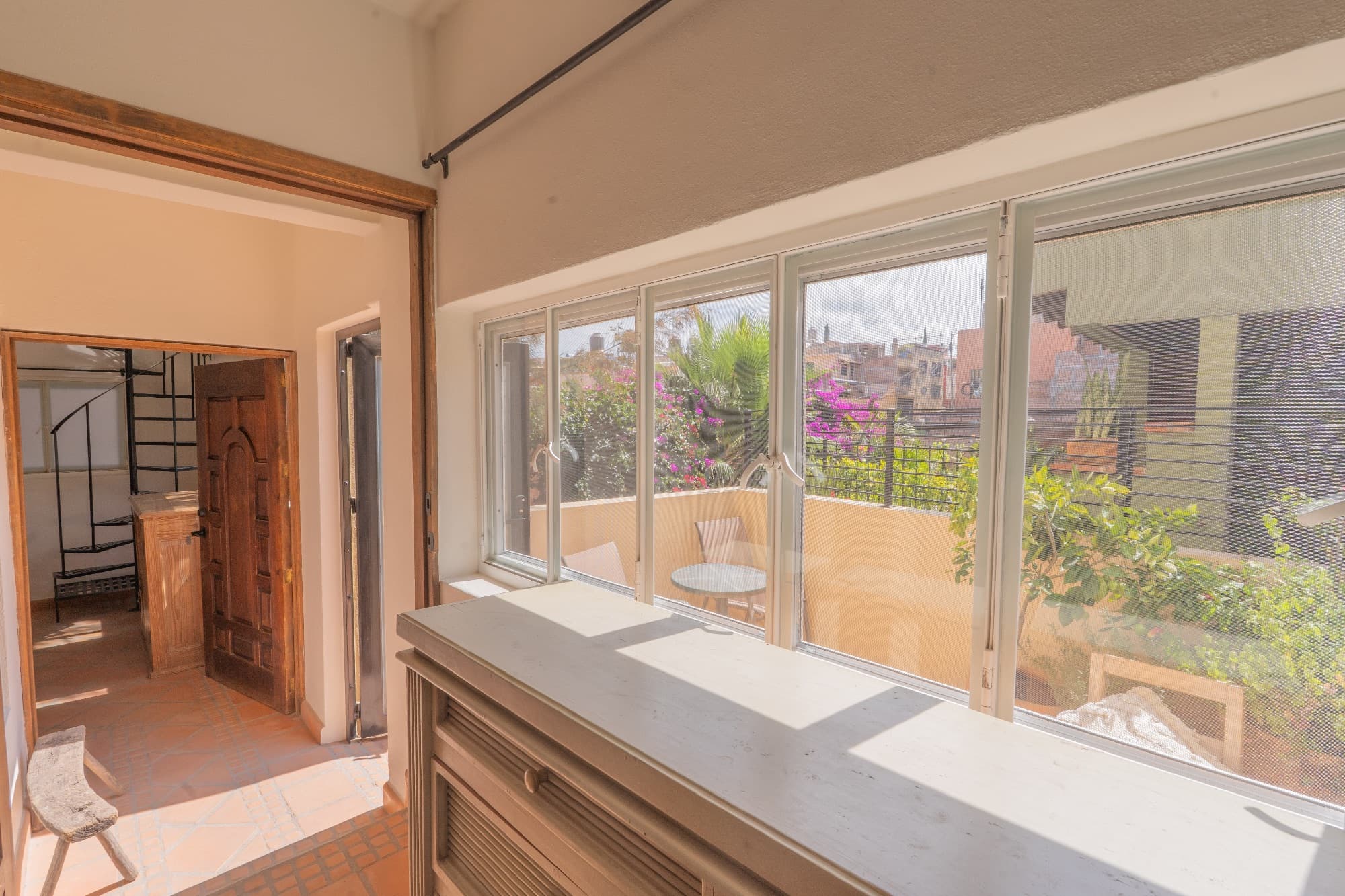 Condo del Sol — Guadalupe, San Miguel de Allende — photo 22 — luminous terrace with panoramic city views