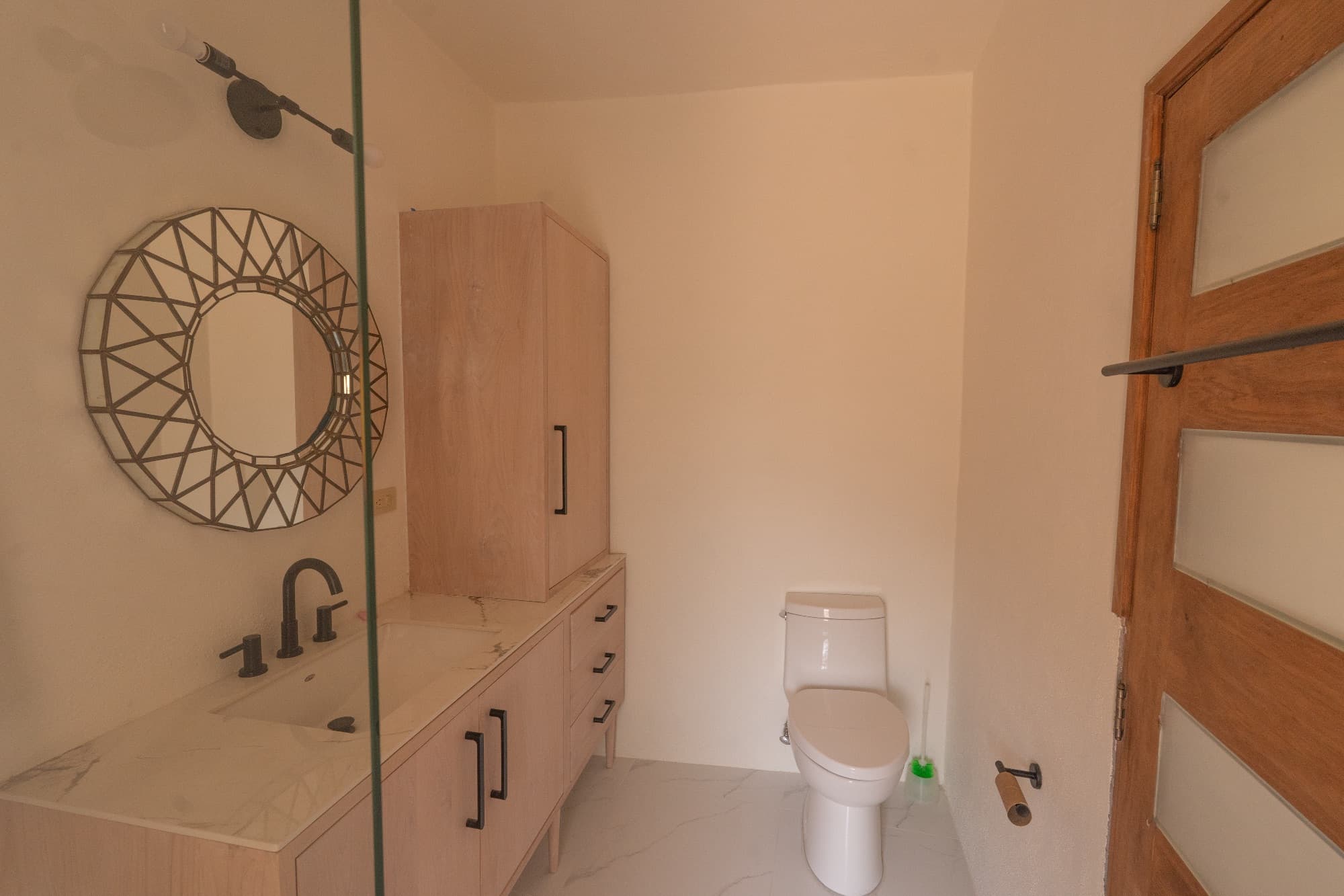 Condo del Sol — Guadalupe, San Miguel de Allende — photo 16 — contemporary spa-inspired primary bath