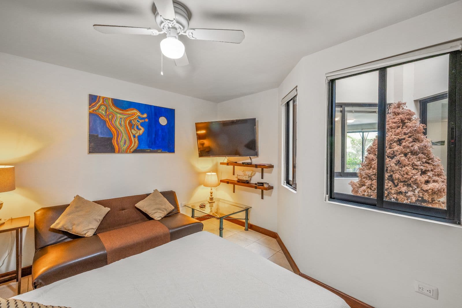 Casa Gorrion — Las Brisas, San Miguel de Allende — photo 6 — bright contemporary suite with garden views