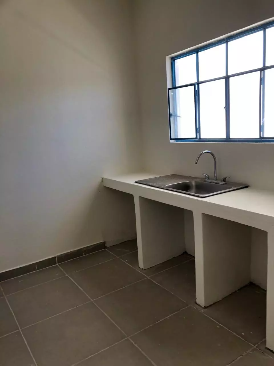Casa Organica — Guadalupe, San Miguel de Allende — photo 9 — bright, minimalist kitchen with natural light