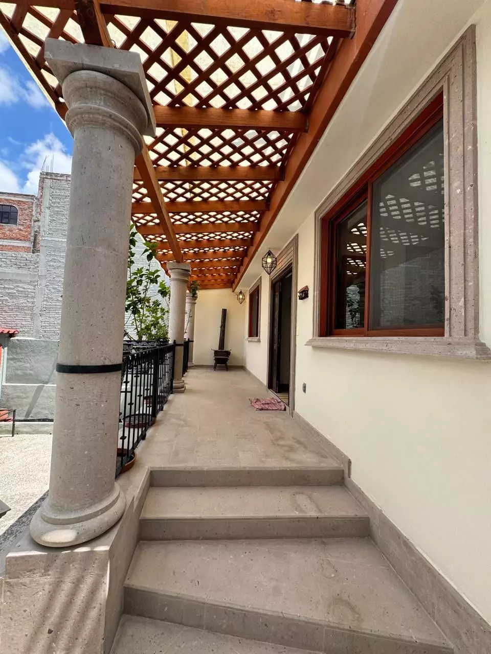 CASA LINDAVISTA — Lindavista, San Miguel de Allende — photo 6 — covered terrace with architectural elegance