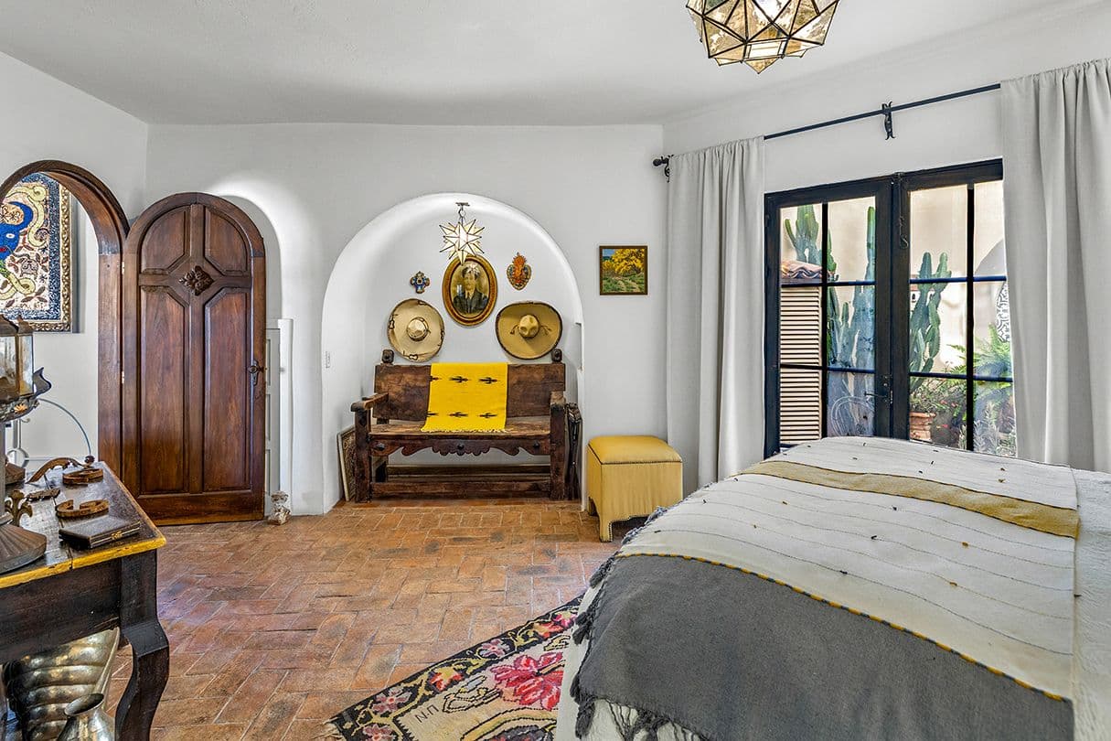 Casa Buho — Guadiana, San Miguel de Allende — photo 11 — charming colonial bedroom, authentic mexican character