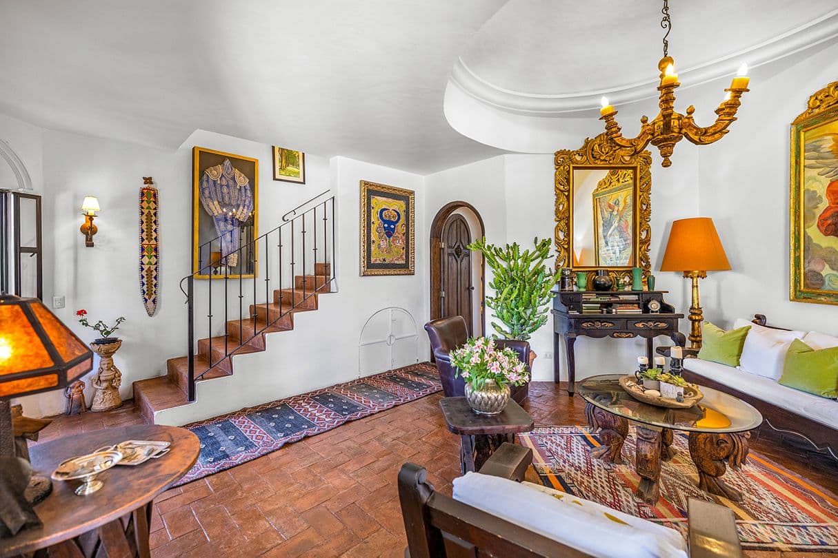 Casa Buho — Guadiana, San Miguel de Allende — photo 5 — luminous colonial elegance, curated artistic sanctuary