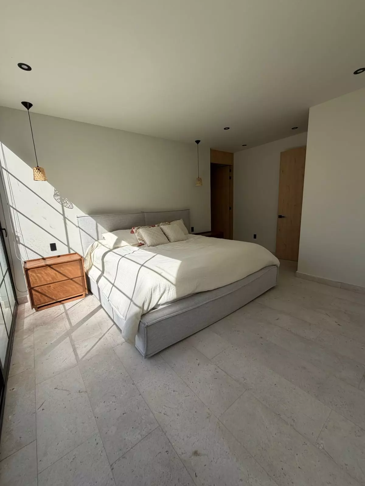 Casa La Losilla 54 — San Miguel de Allende Centro, San Miguel de Allende — photo 5 — serene master suite, radiant natural light