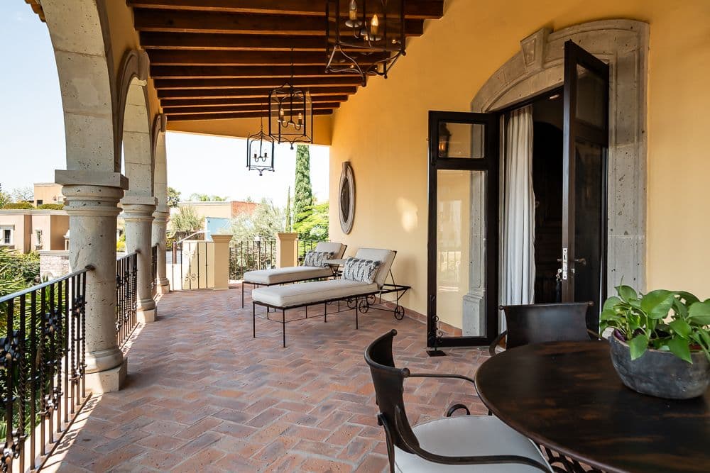 Casa Bella — Guadiana, San Miguel de Allende — photo 20 — elegant terrace with colonial charm